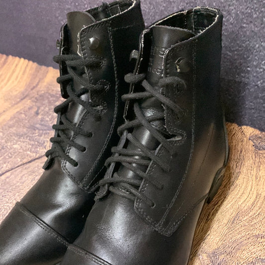 Bottines steeds