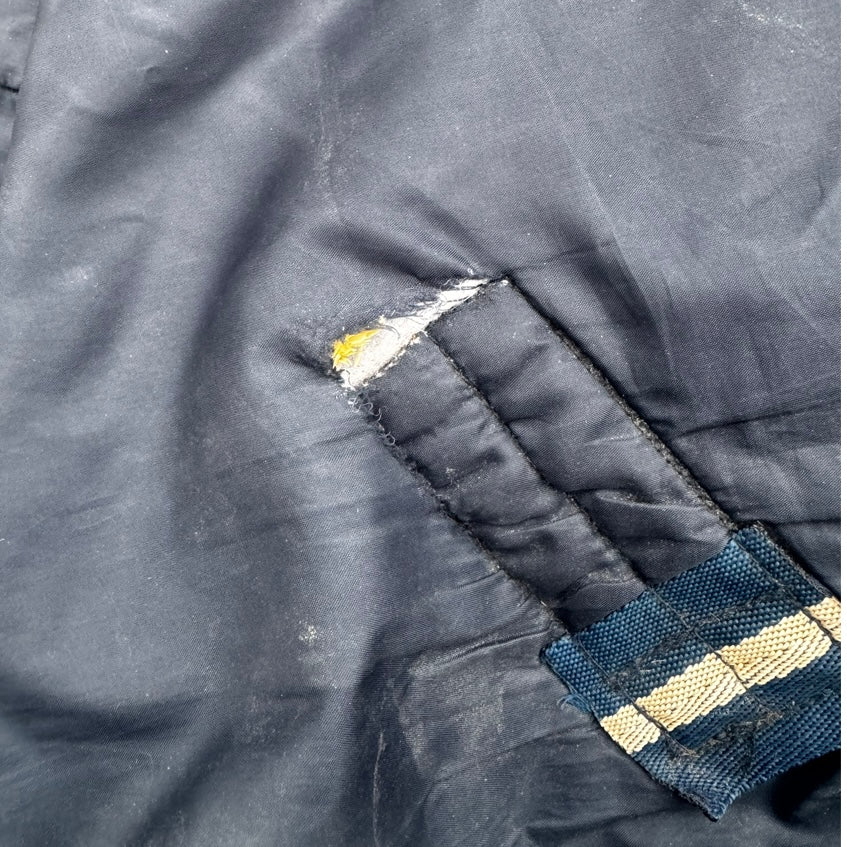 Couverture de box 100g amigo T145